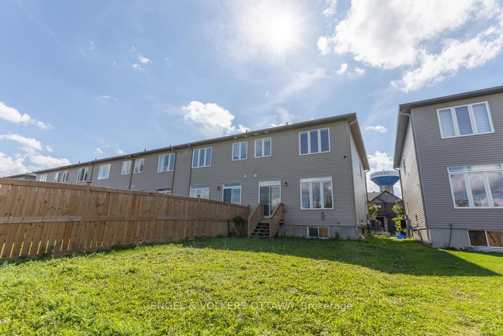 Photo 31 of 33 McPhail Road, Carleton Place, Carleton Place — HOMEH