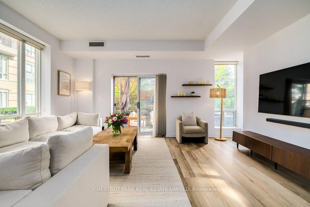 Photo of Unit 115, 455 Rosewell Avenue