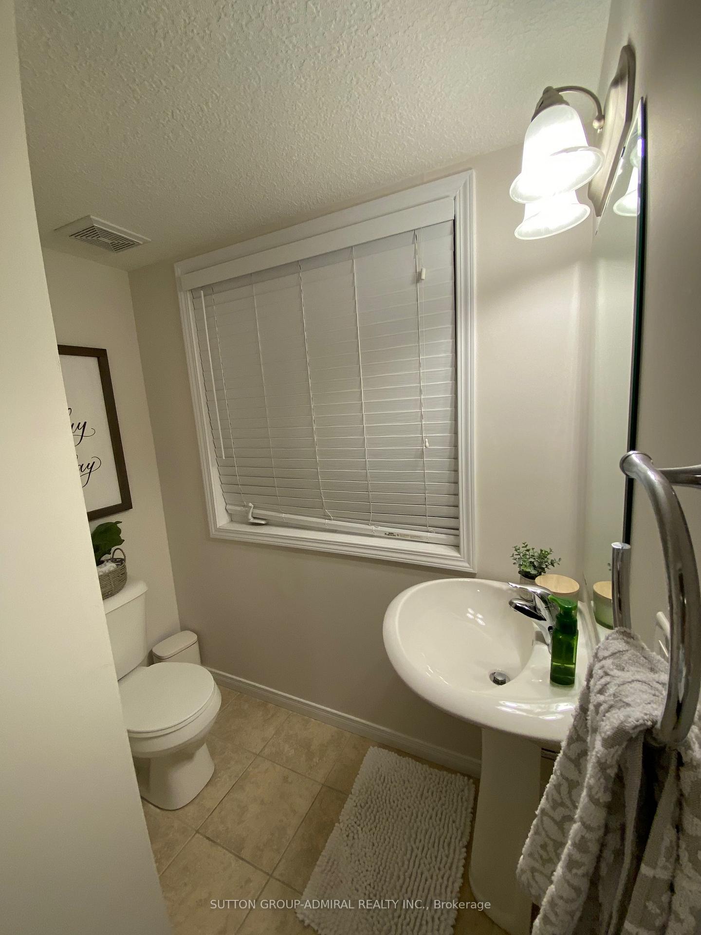Photo 12 of Unit B, 25 Sienna Street, Waterloo, Beechwood/University — HOMEH