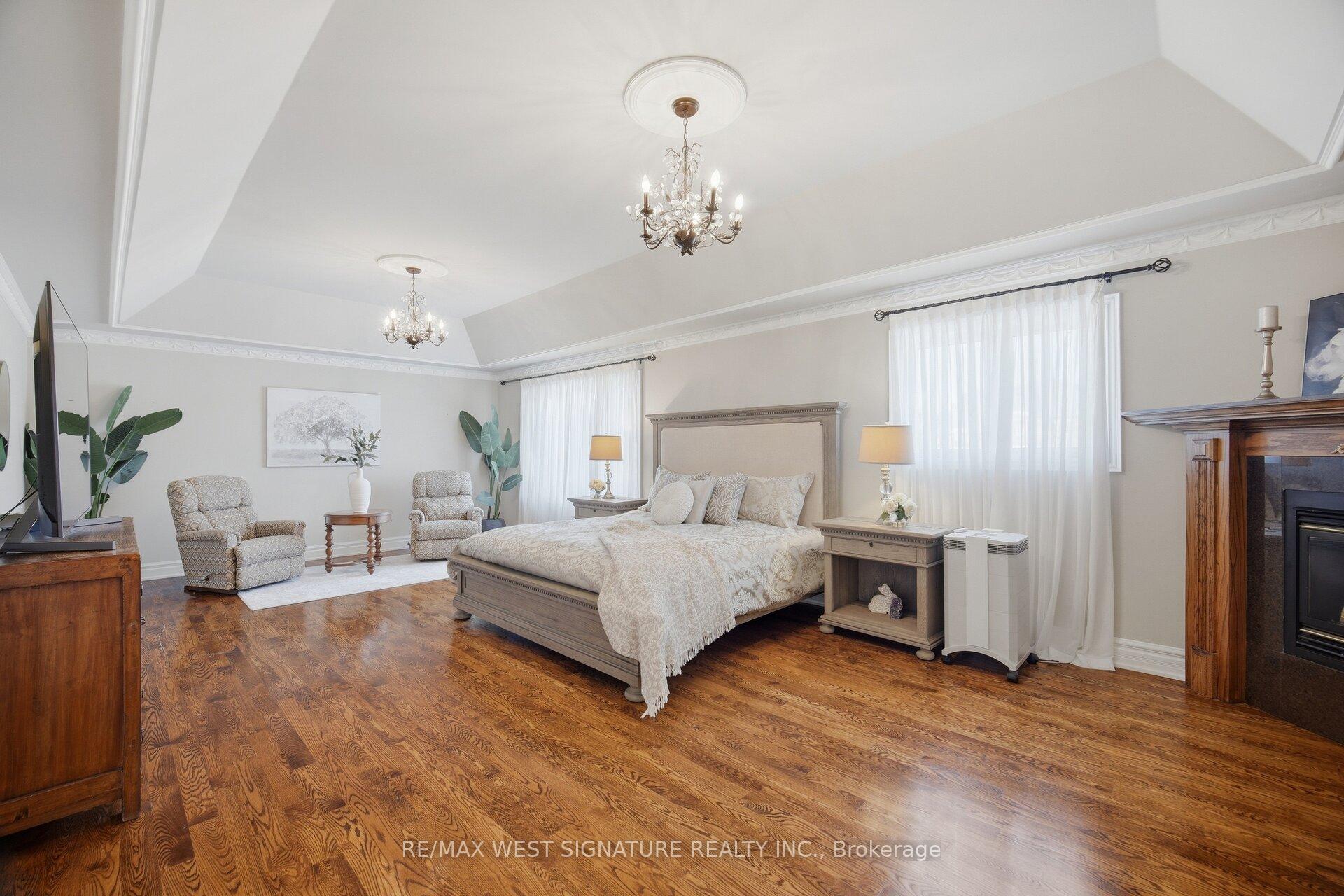 Photo 19 of 22 Di Nardo Court, King, King City — HOMEH