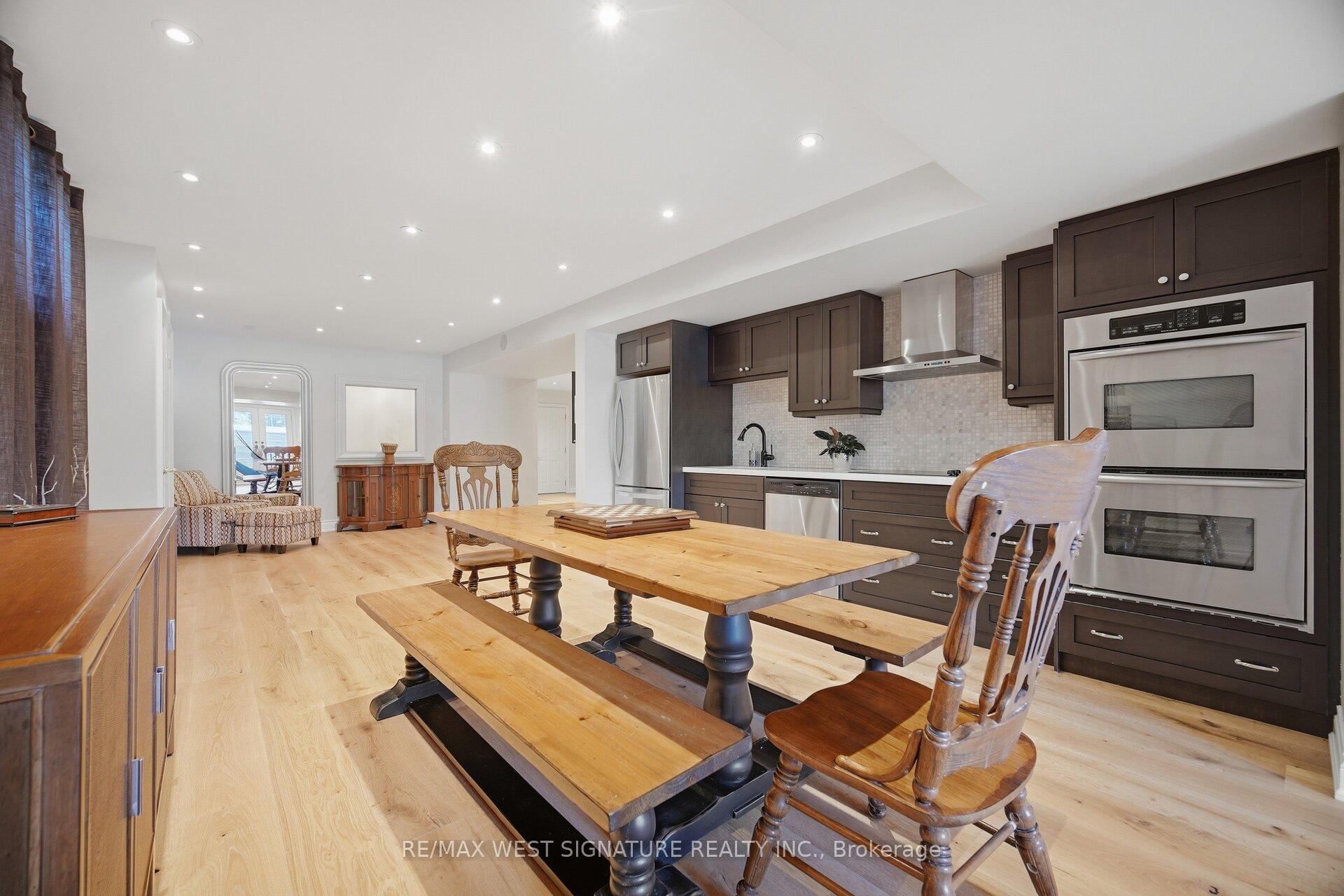 Photo 31 of 22 Di Nardo Court, King, King City — HOMEH