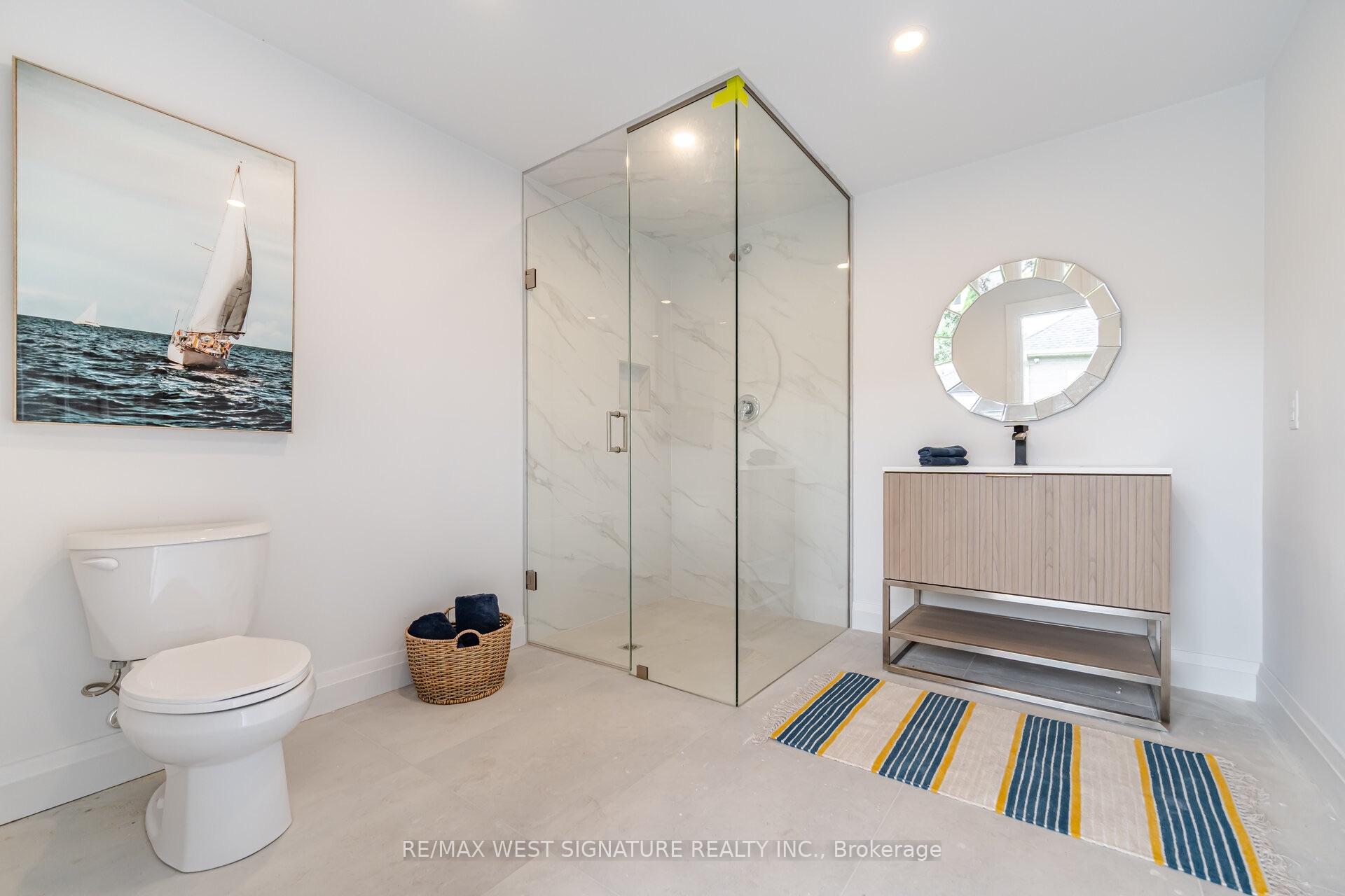 Photo 42 of 22 Di Nardo Court, King, King City — HOMEH