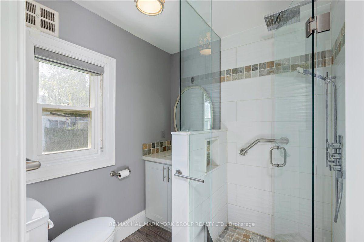 Photo 14 of 525 Lake Drive E, Georgina, Historic Lakeshore Communities — HOMEH