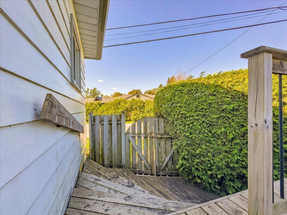Photo 29 of 525 Lake Drive E, Georgina, Historic Lakeshore Communities — HOMEH