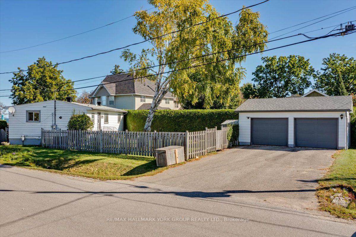 Photo 31 of 525 Lake Drive E, Georgina, Historic Lakeshore Communities — HOMEH