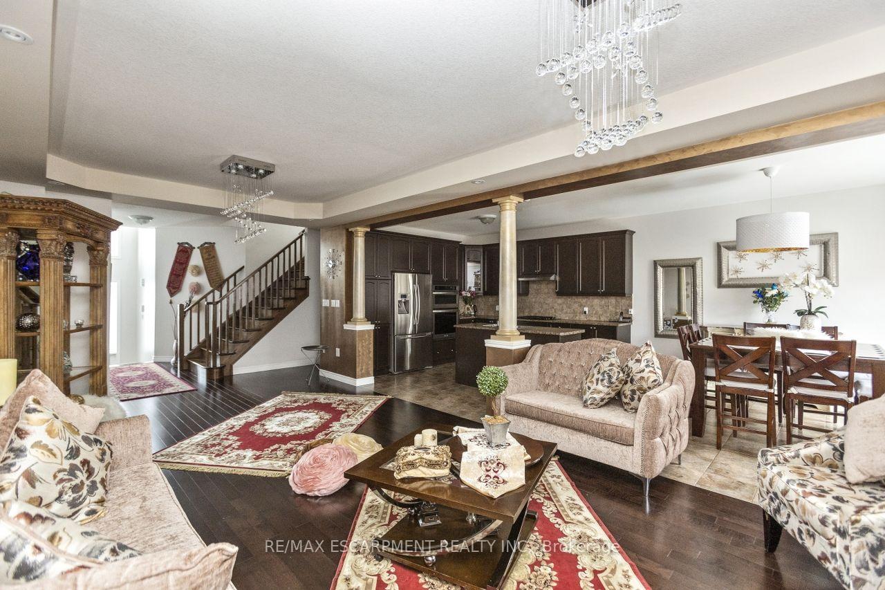 Photo 6 of 183 Pelech Crescent, Hamilton, Stoney Creek — HOMEH