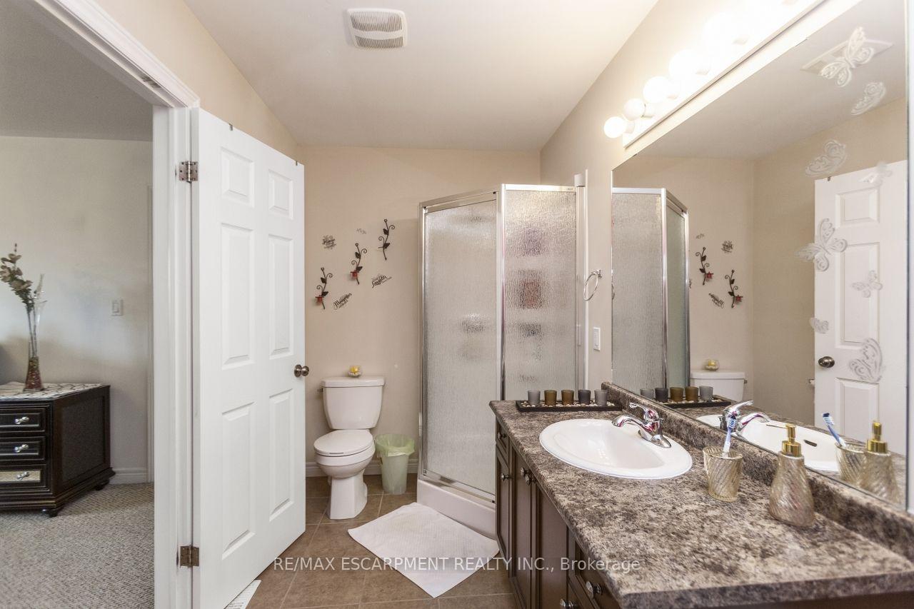 Photo 27 of 183 Pelech Crescent, Hamilton, Stoney Creek — HOMEH