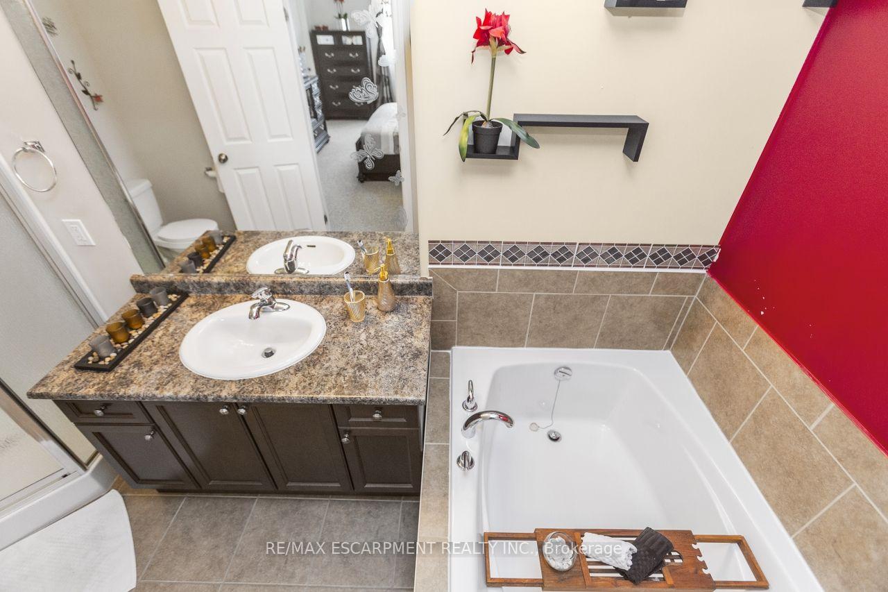 Photo 28 of 183 Pelech Crescent, Hamilton, Stoney Creek — HOMEH