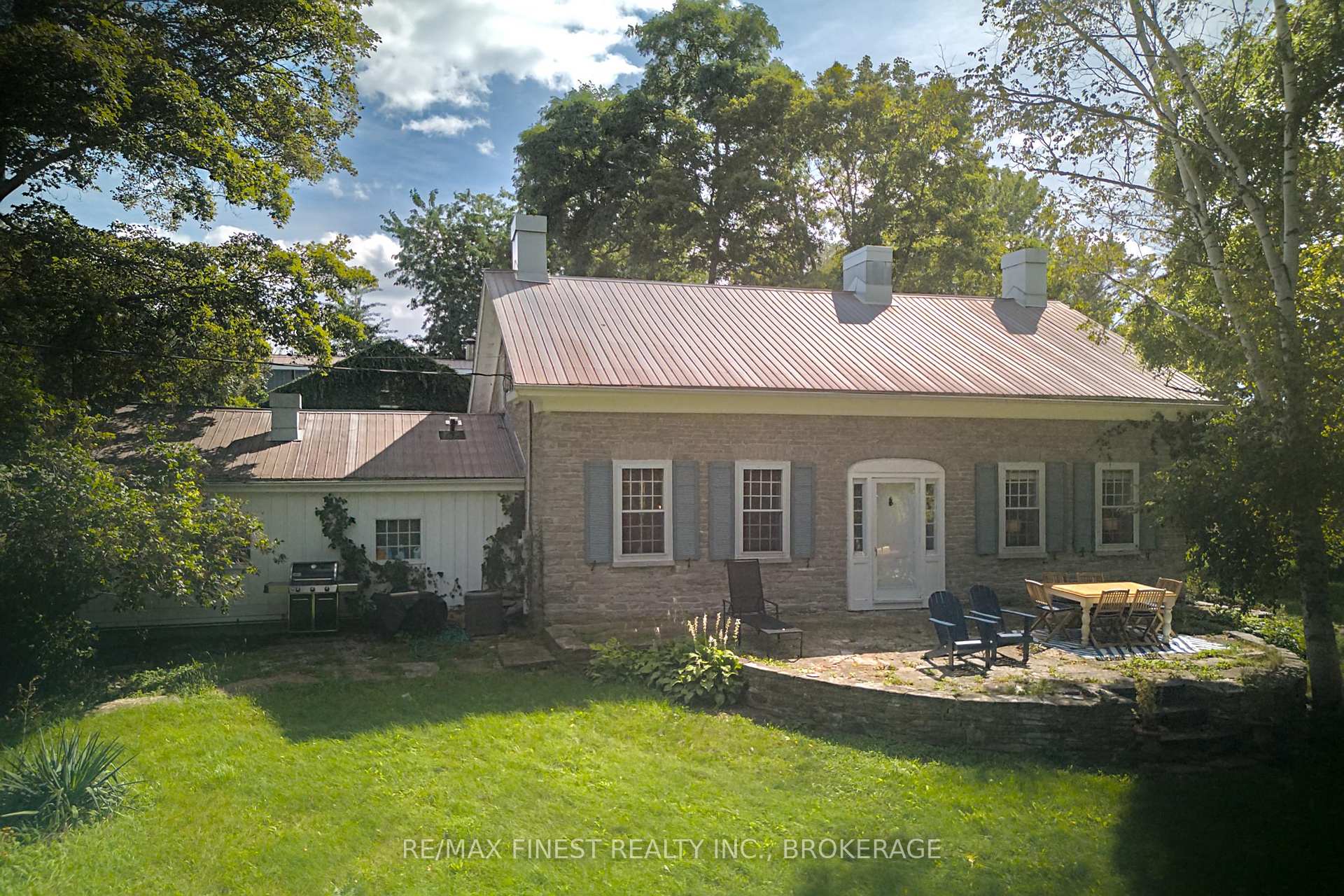 Photo 3 of 16020 Front Road, Loyalist, Amherst Island — HOMEH