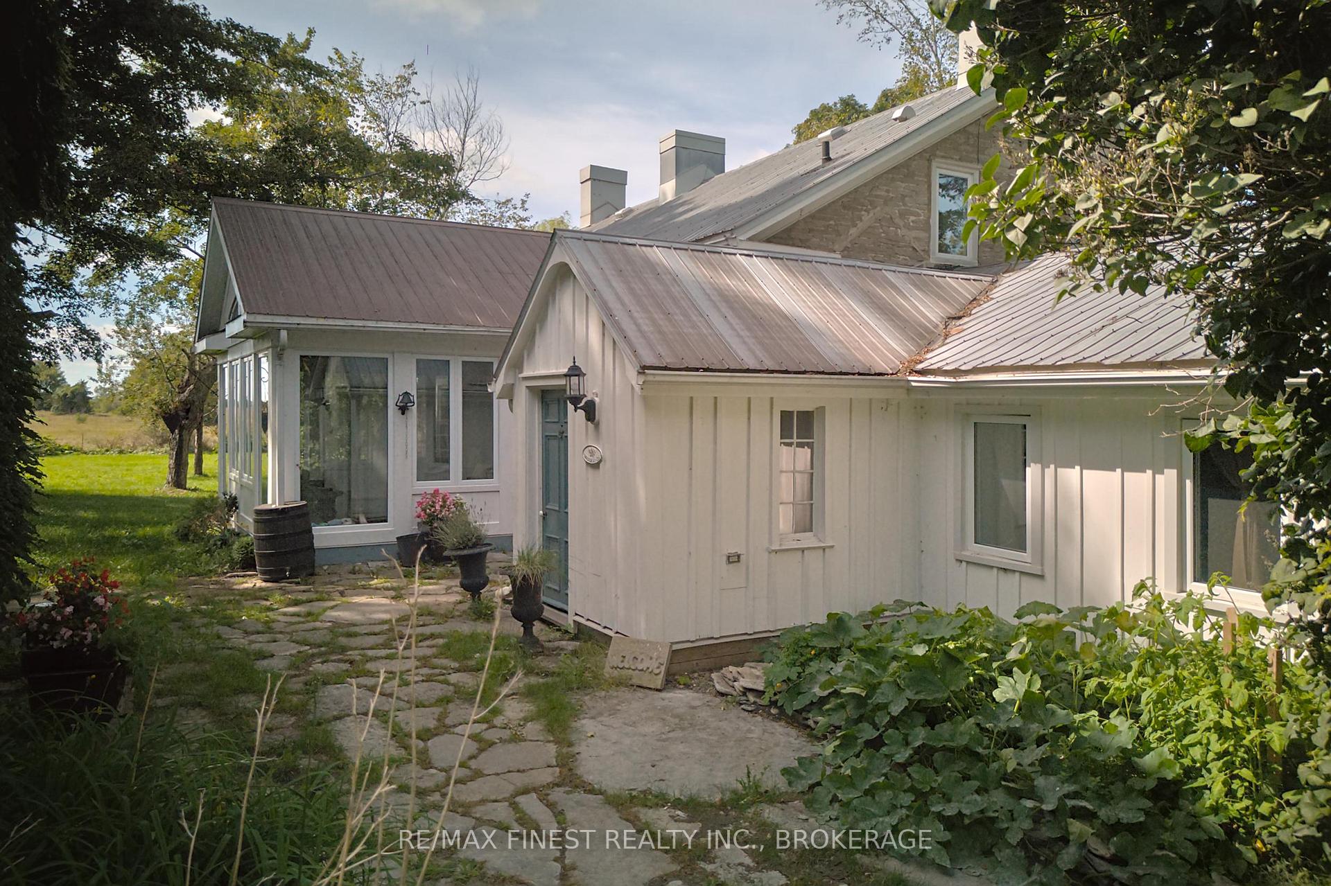 Photo 6 of 16020 Front Road, Loyalist, Amherst Island — HOMEH
