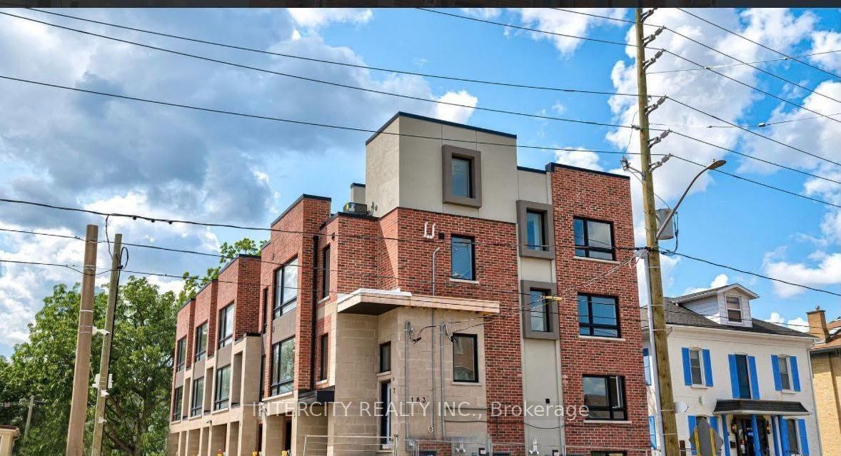 Photo of Unit 7, 183 Victoria Street N