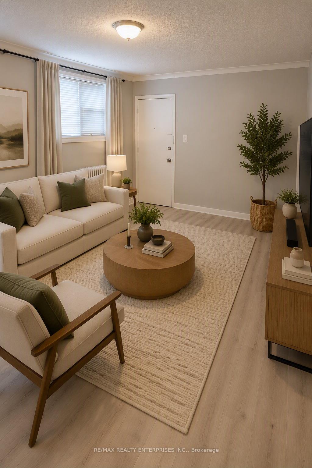 Photo 7 of Unit Apt 1, 22 Peter Street S, Mississauga, Port Credit — HOMEH