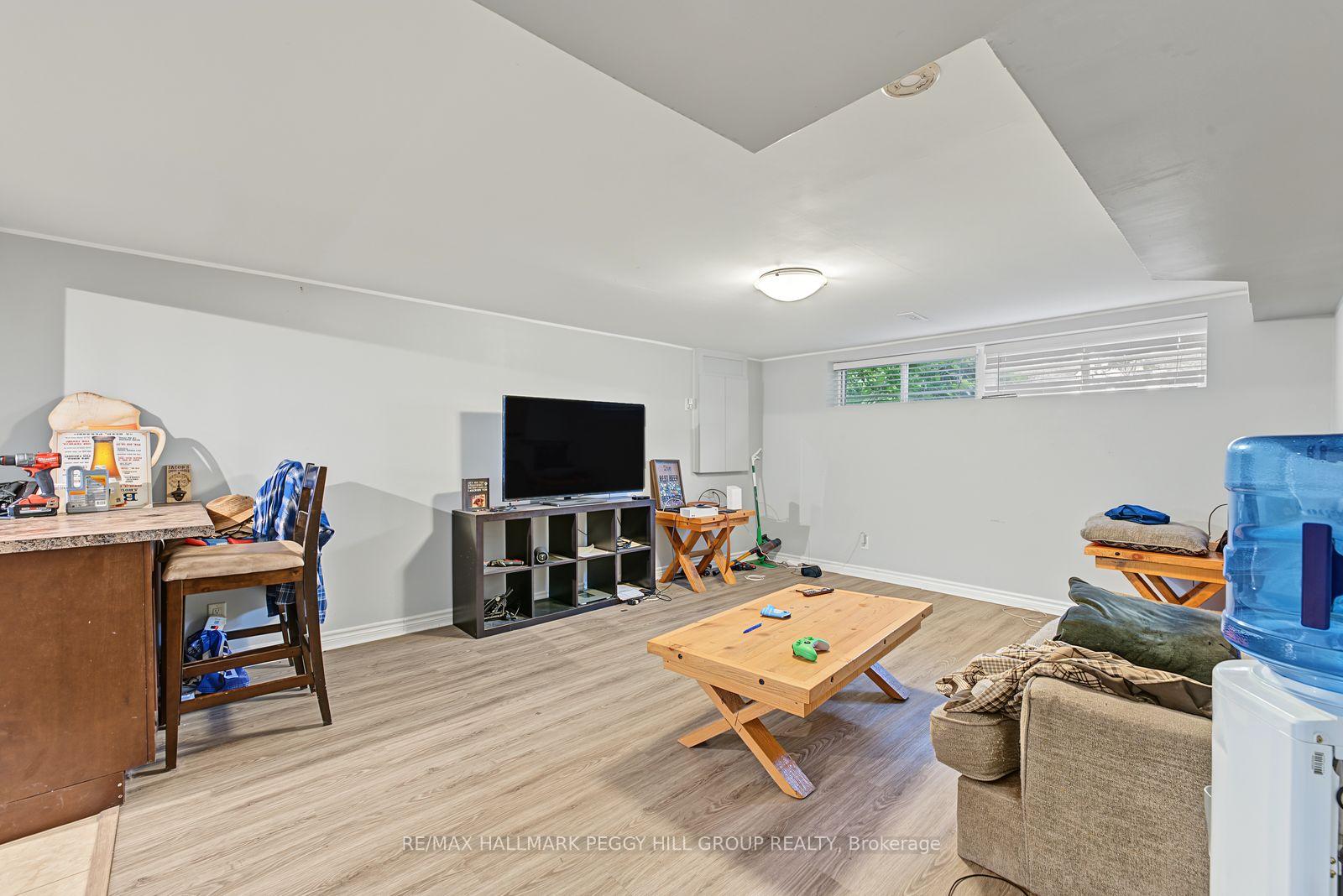 Photo 2 of Unit Lower, 9 Baker Crescent, Barrie, Cundles East — HOMEH