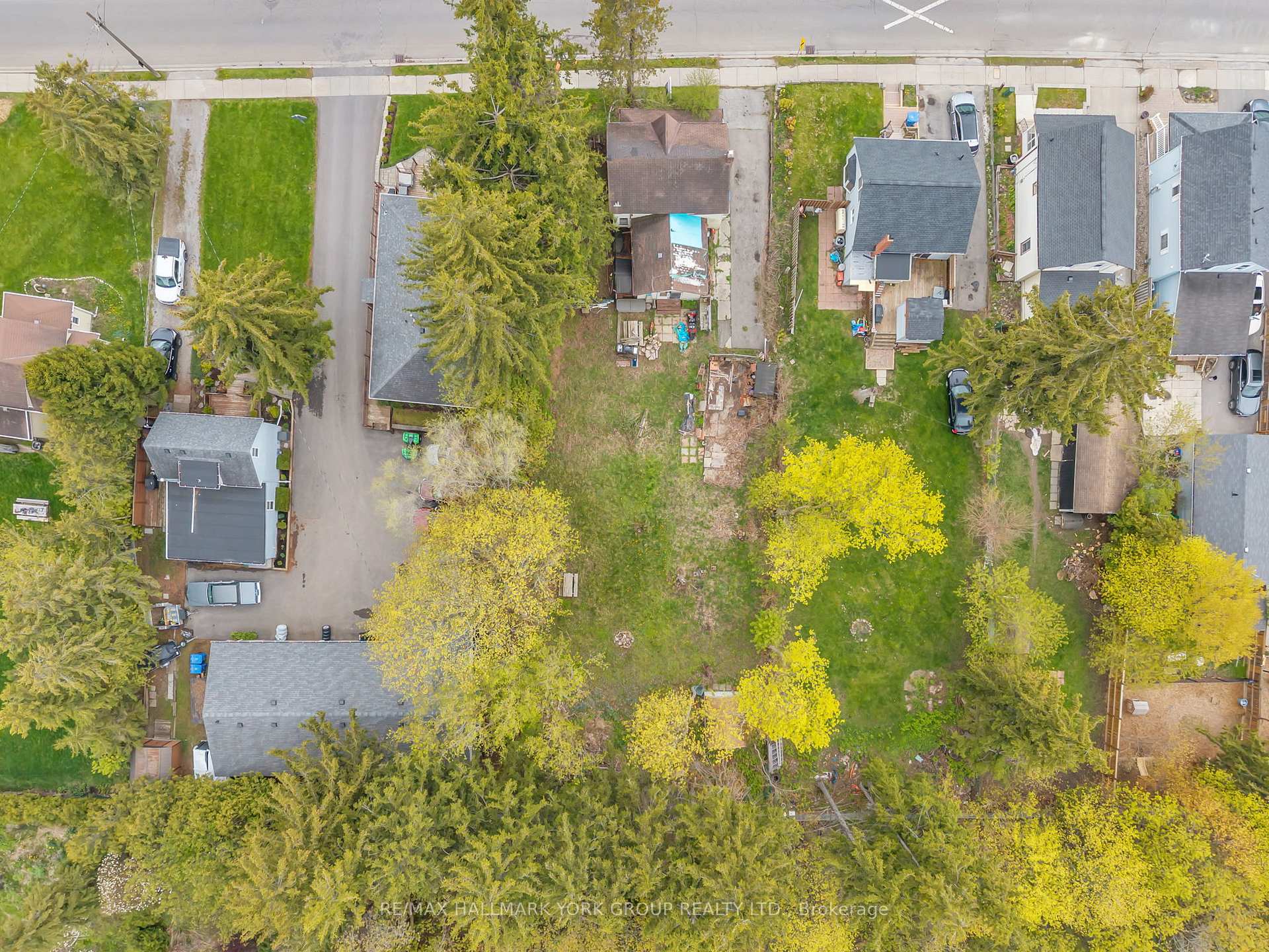 Photo 13 of 148 Centre Street, Aurora, Aurora Village — HOMEH