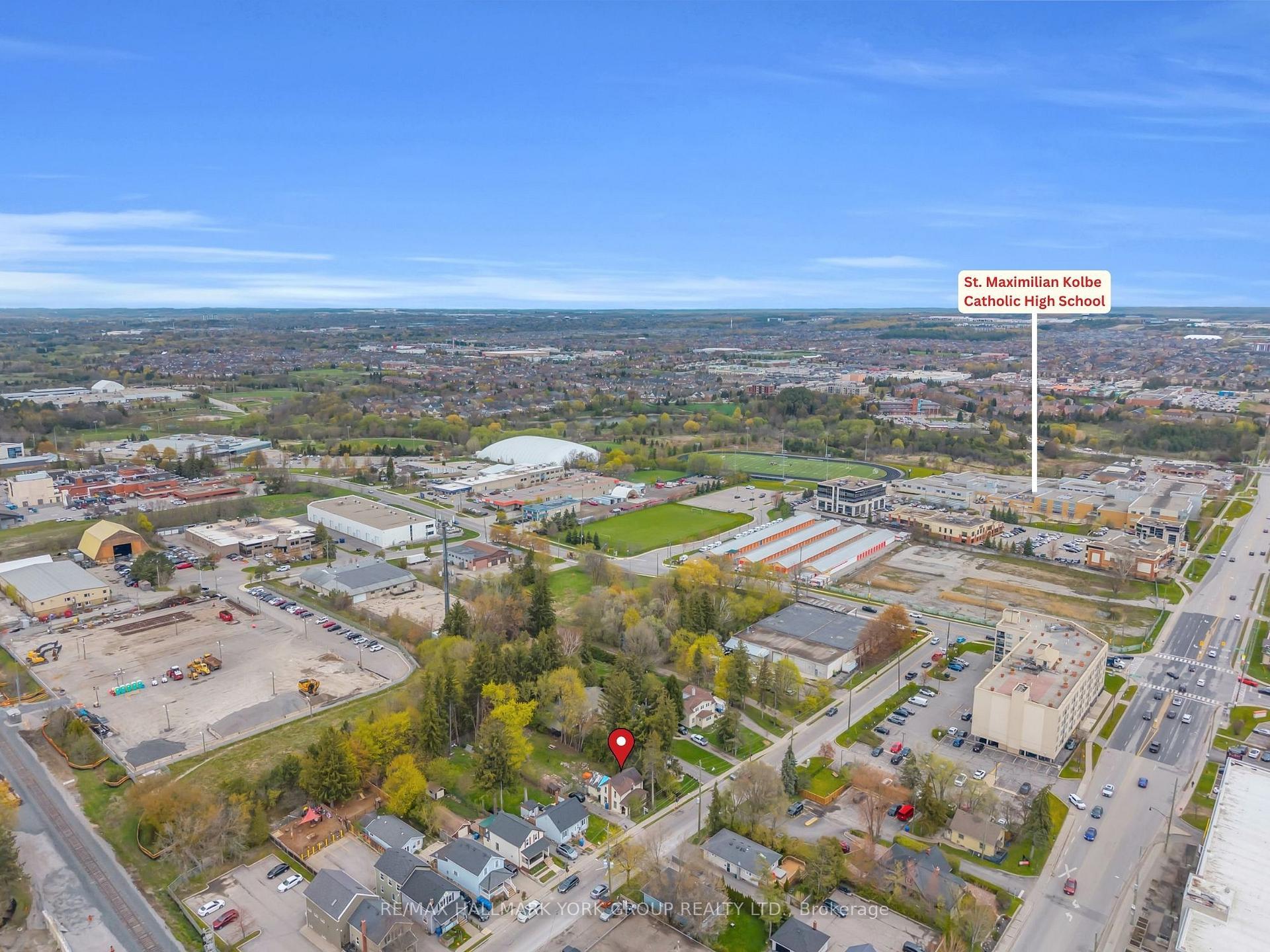 Photo 18 of 148 Centre Street, Aurora, Aurora Village — HOMEH