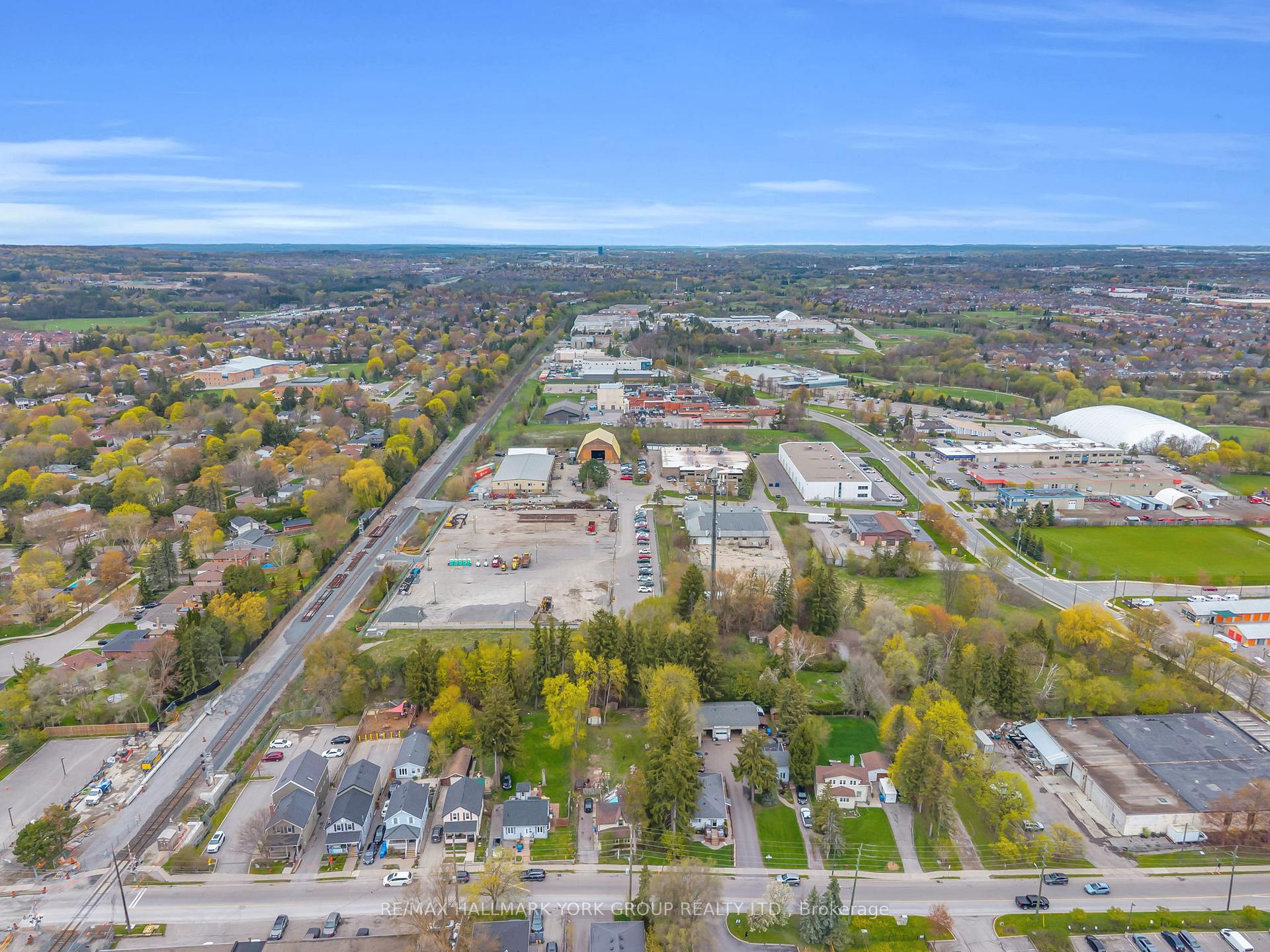 Photo 19 of 148 Centre Street, Aurora, Aurora Village — HOMEH