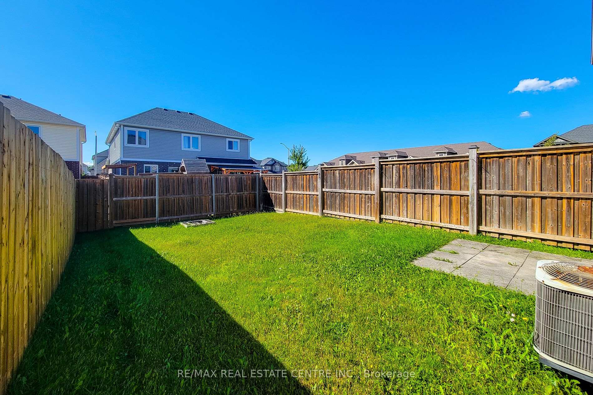 Photo 7 of 7733 Shaw Street, Niagara Falls, Oldfield — HOMEH