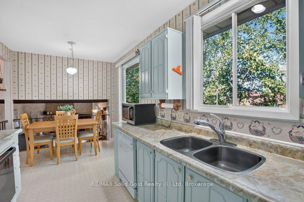 Photo 26 of 34 Glen Park Crescent, Kitchener, Forest Heights — HOMEH