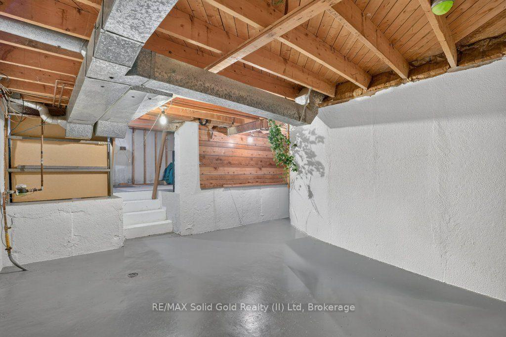 Photo 47 of 34 Glen Park Crescent, Kitchener, Forest Heights — HOMEH