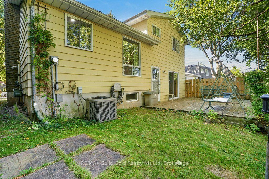 Photo 50 of 34 Glen Park Crescent, Kitchener, Forest Heights — HOMEH