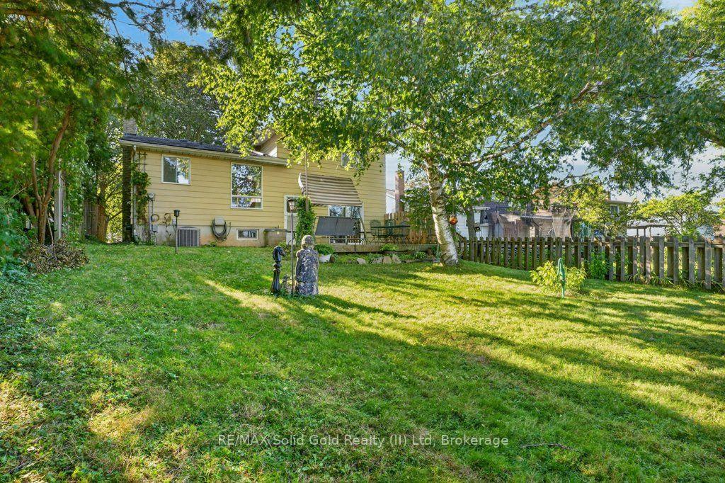 Photo 53 of 34 Glen Park Crescent, Kitchener, Forest Heights — HOMEH