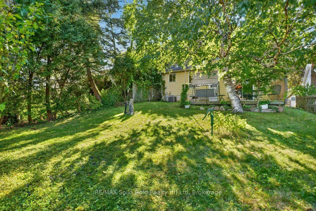 Photo 14 of 34 Glen Park Crescent, Kitchener, Forest Heights — HOMEH