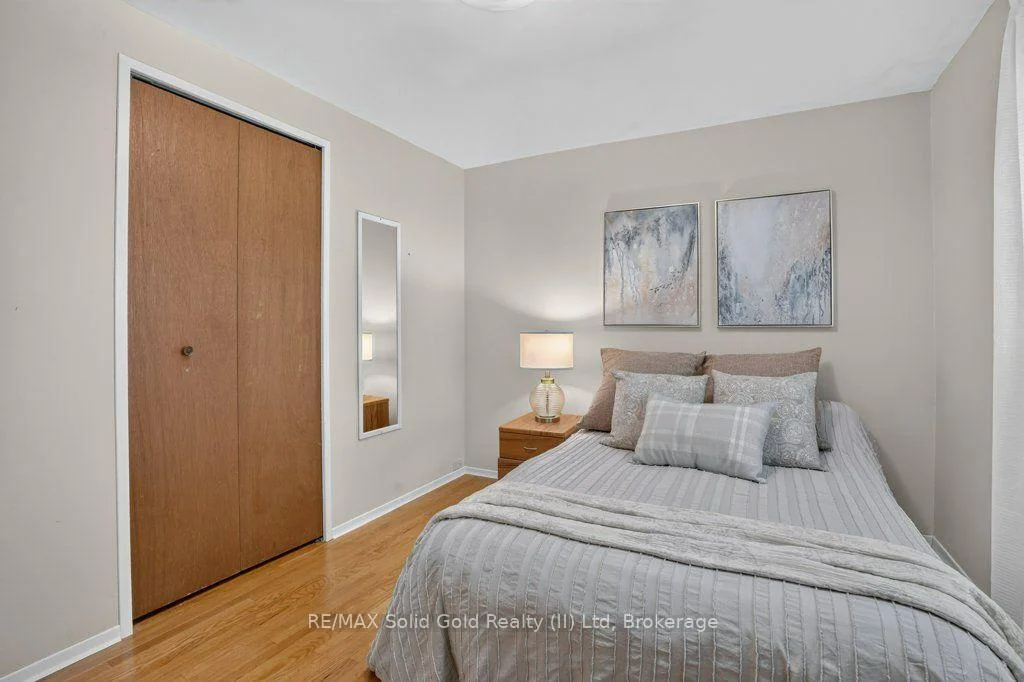 Photo 42 of 34 Glen Park Crescent, Kitchener, Forest Heights — HOMEH