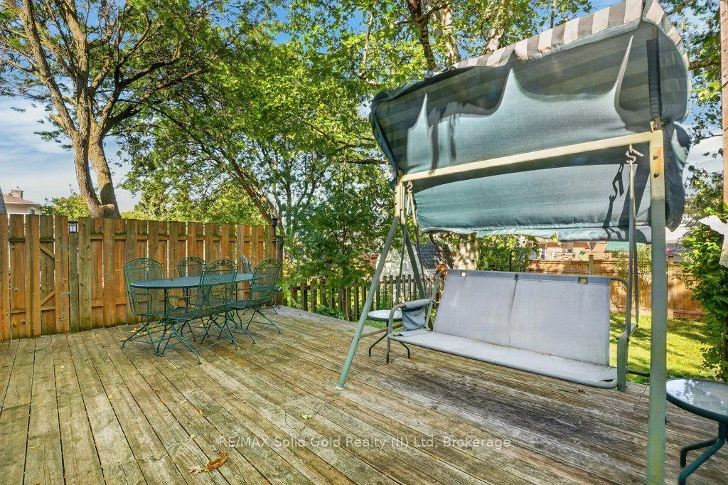 Photo 62 of 34 Glen Park Crescent, Kitchener, Forest Heights — HOMEH