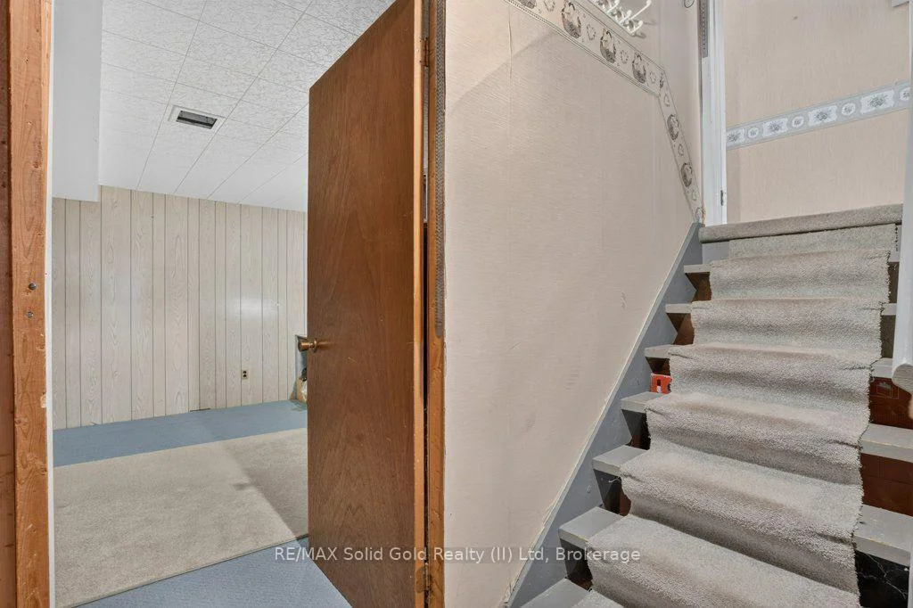 Photo 65 of 34 Glen Park Crescent, Kitchener, Forest Heights — HOMEH
