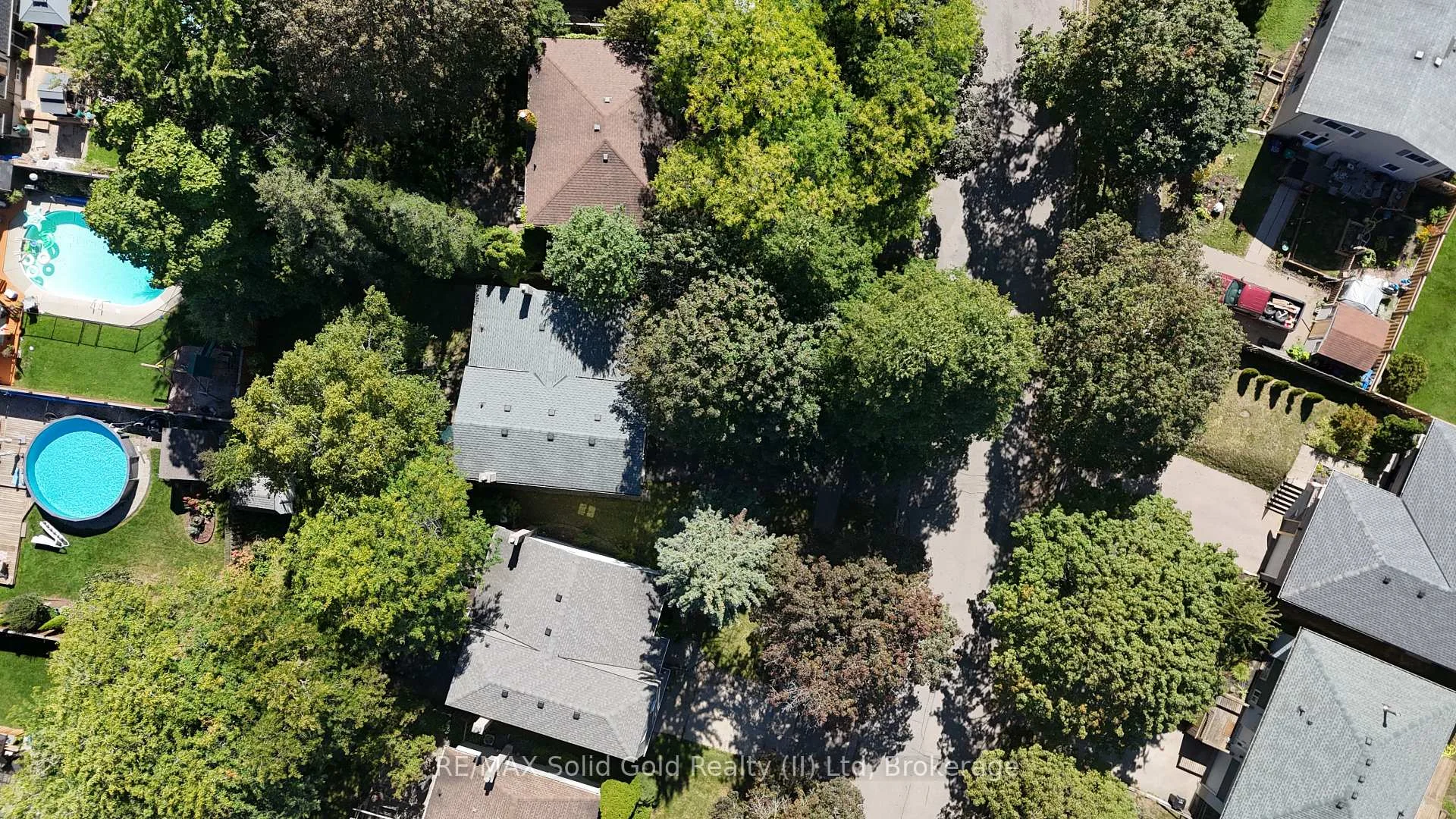 Photo 69 of 34 Glen Park Crescent, Kitchener, Forest Heights — HOMEH