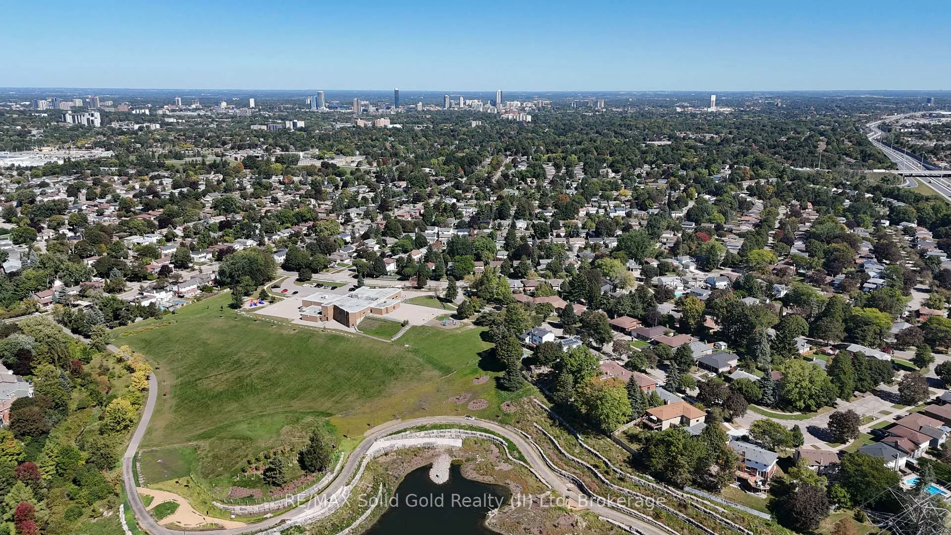 Photo 75 of 34 Glen Park Crescent, Kitchener, Forest Heights — HOMEH