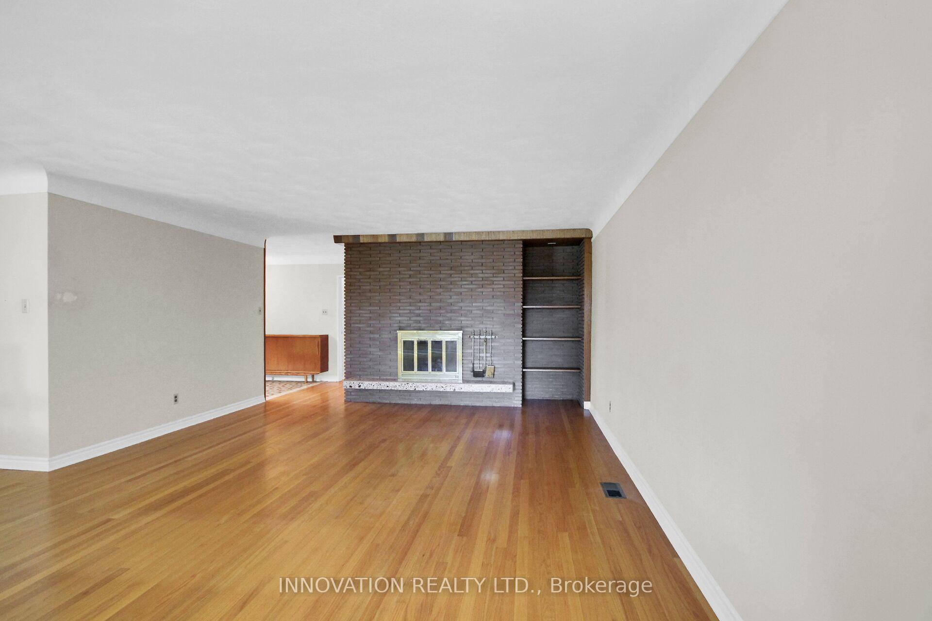 Photo 14 of 1136 Castle Hill Crescent, Ottawa, Copeland Park — HOMEH