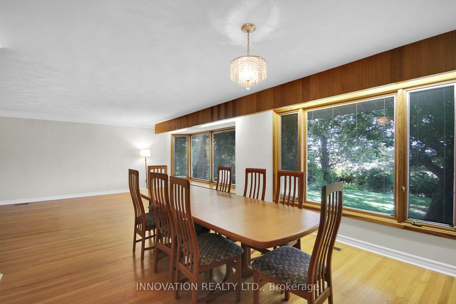 Photo 19 of 1136 Castle Hill Crescent, Ottawa, Copeland Park — HOMEH