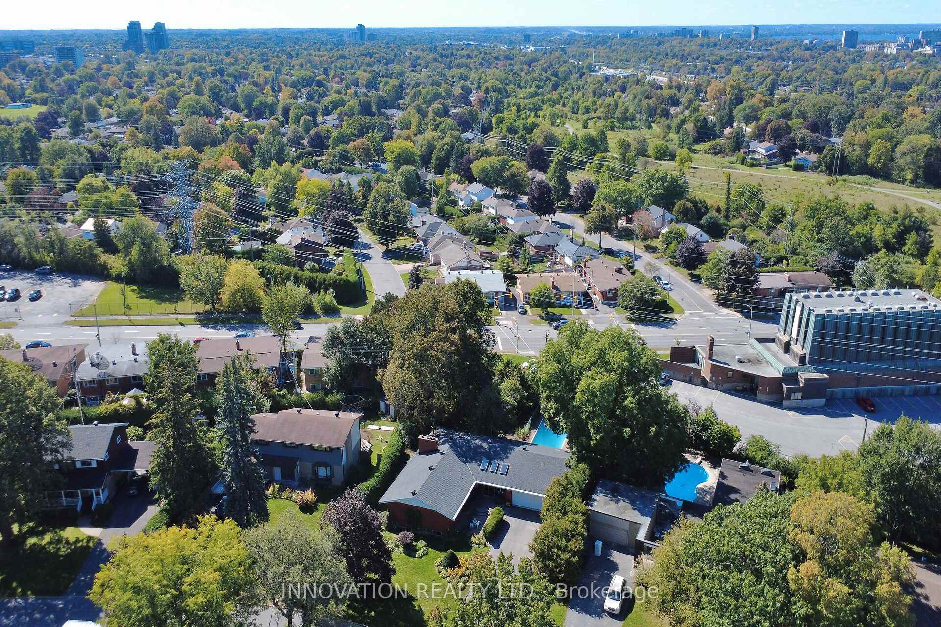 Photo 45 of 1136 Castle Hill Crescent, Ottawa, Copeland Park — HOMEH