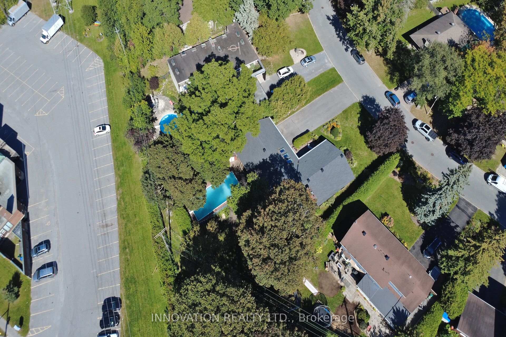 Photo 50 of 1136 Castle Hill Crescent, Ottawa, Copeland Park — HOMEH
