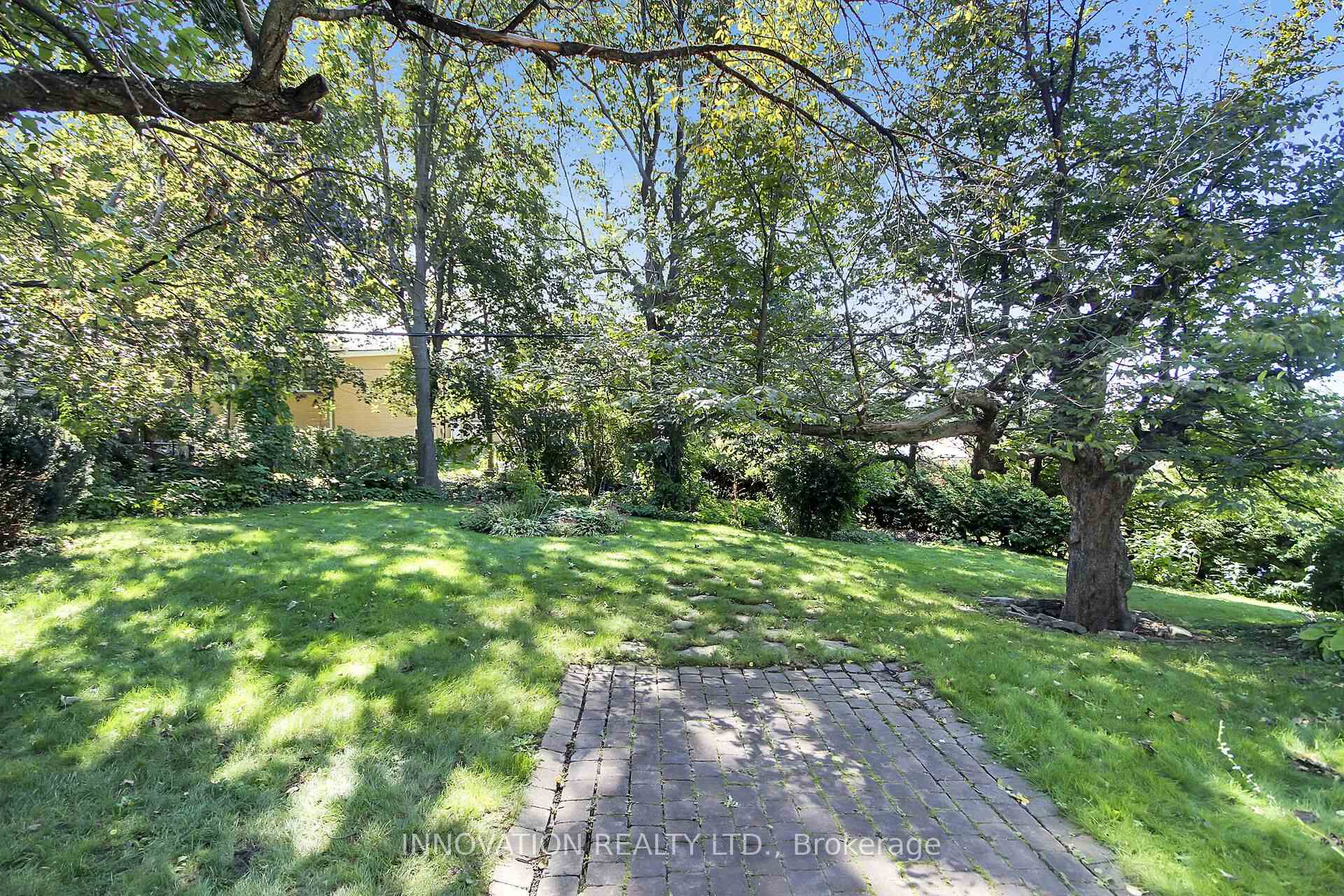 Photo 51 of 1136 Castle Hill Crescent, Ottawa, Copeland Park — HOMEH
