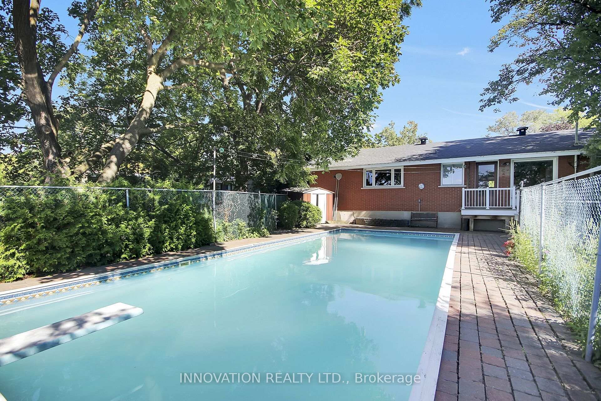 Photo 52 of 1136 Castle Hill Crescent, Ottawa, Copeland Park — HOMEH