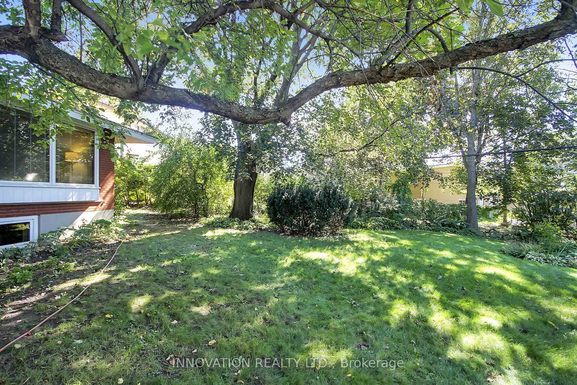 Photo 53 of 1136 Castle Hill Crescent, Ottawa, Copeland Park — HOMEH