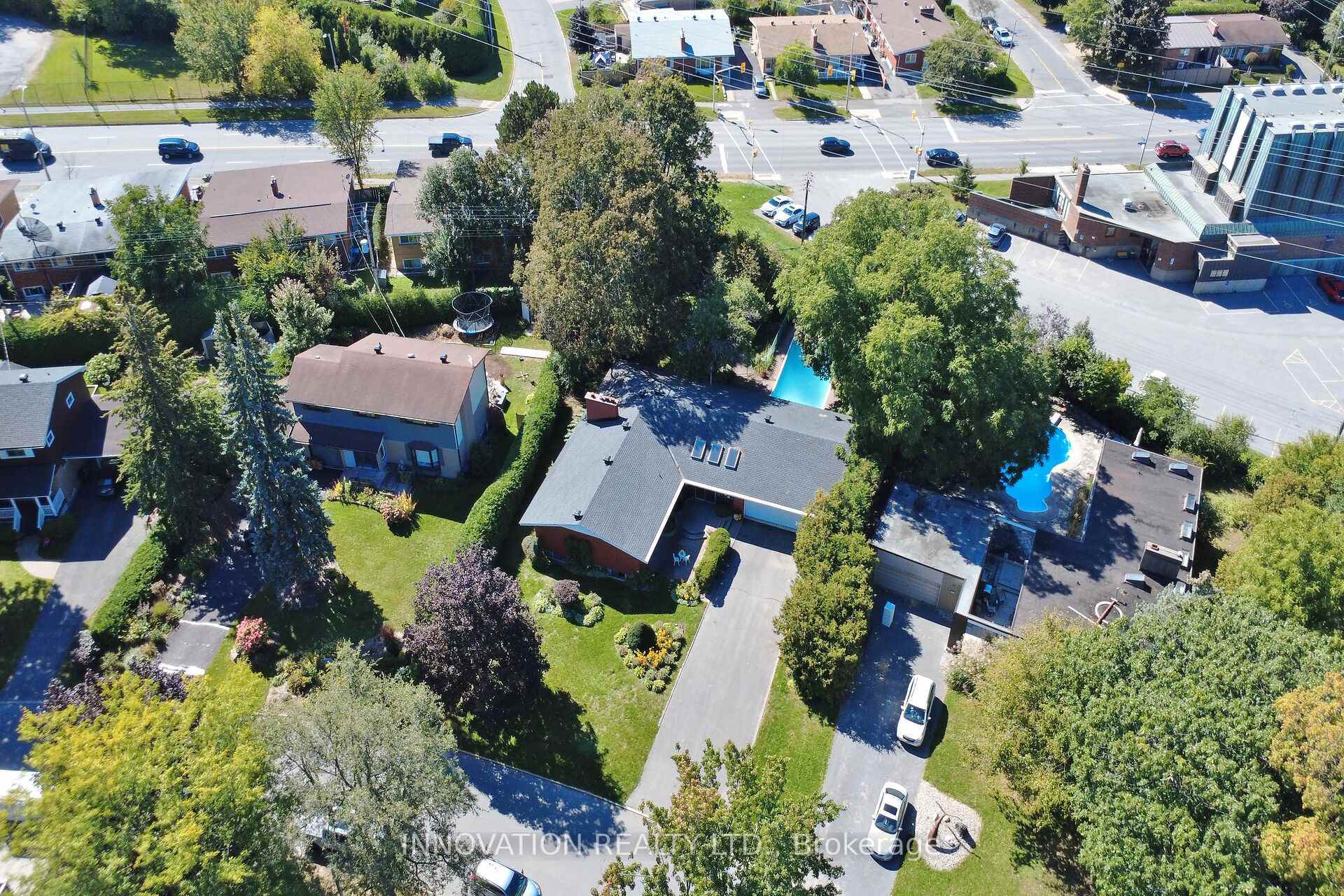 Photo 54 of 1136 Castle Hill Crescent, Ottawa, Copeland Park — HOMEH