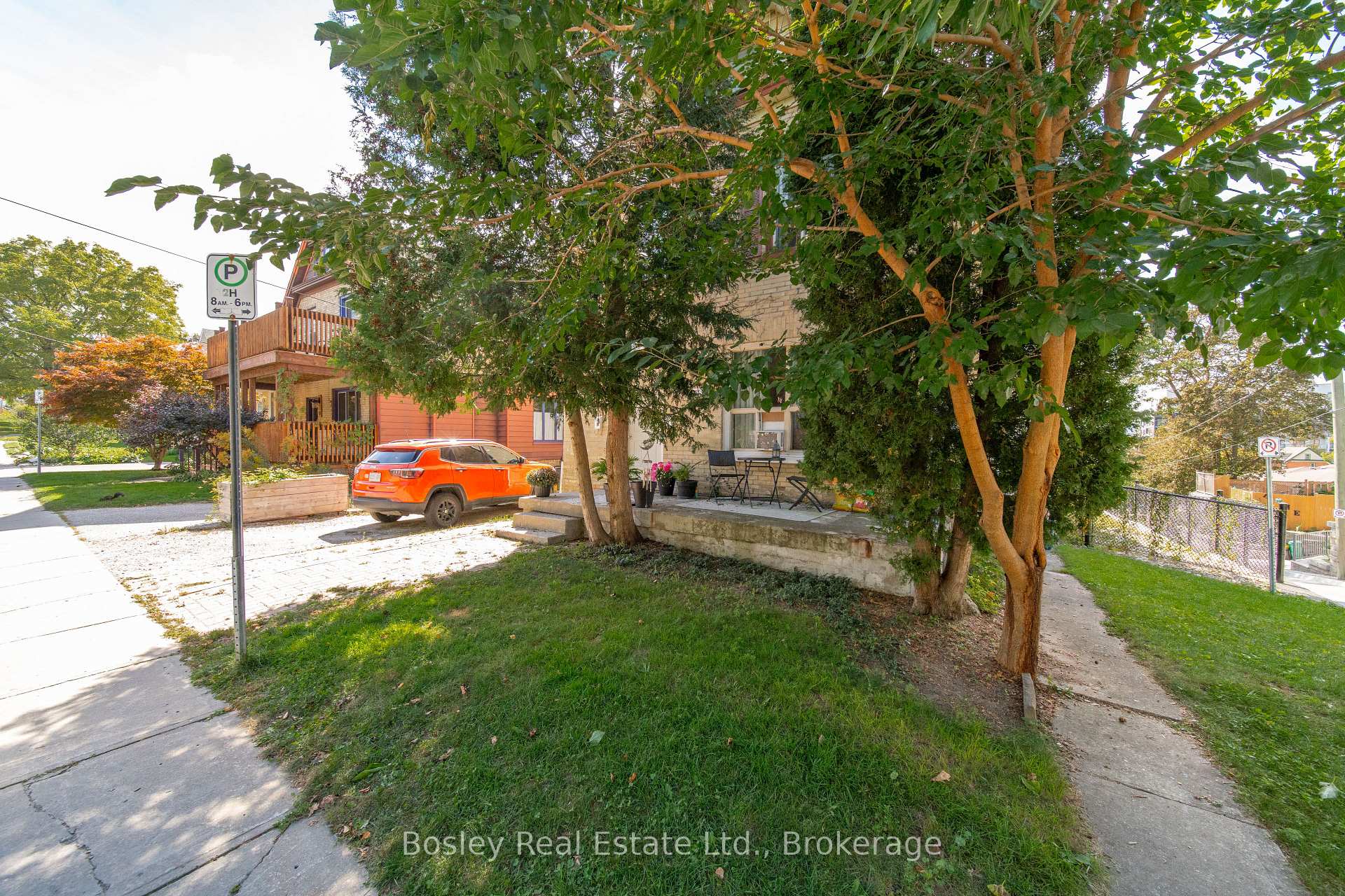 Photo 3 of Unit Unit 1, 63 St George Street, Kitchener, Cedar Hill — HOMEH