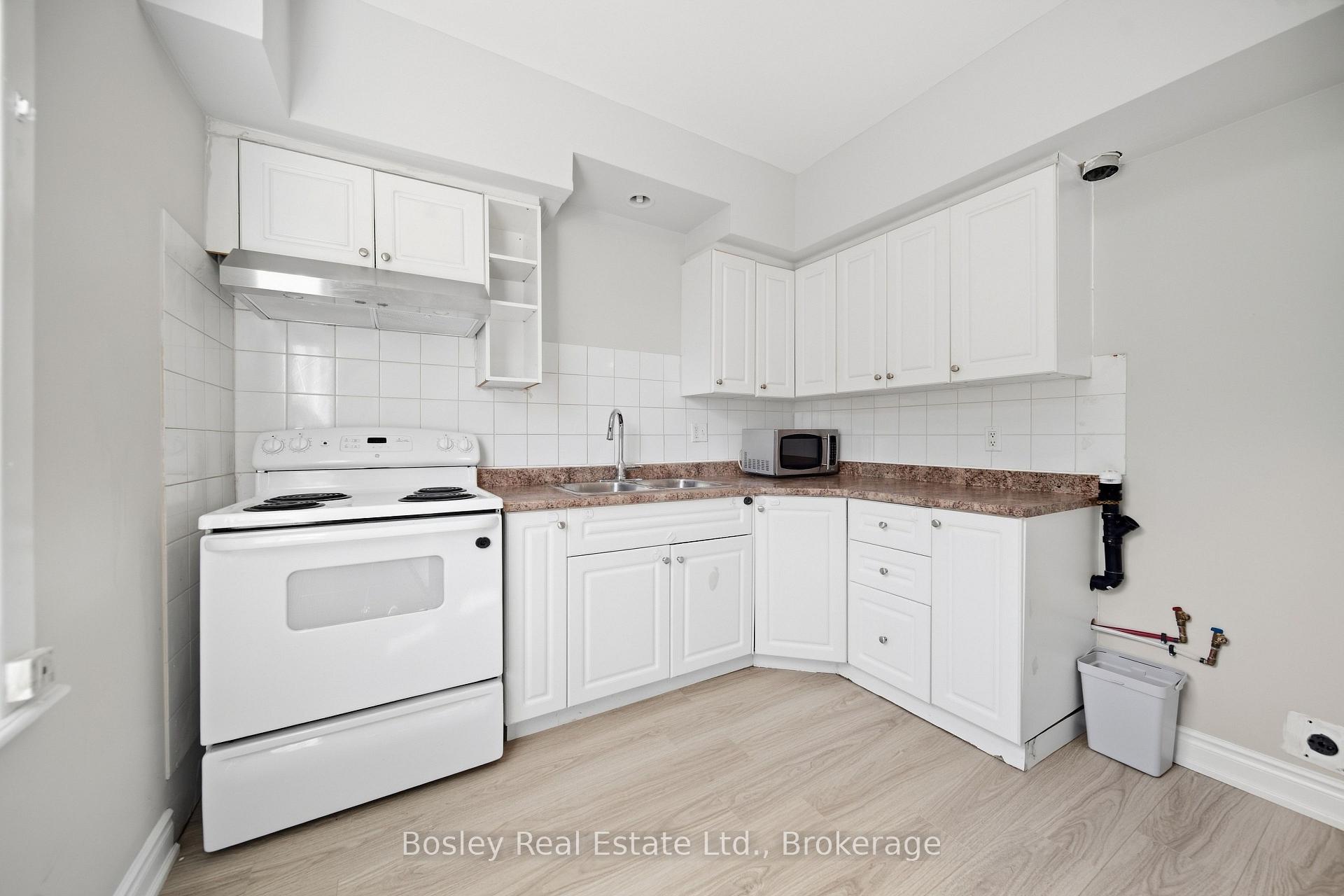Photo 7 of Unit Unit 1, 63 St George Street, Kitchener, Cedar Hill — HOMEH