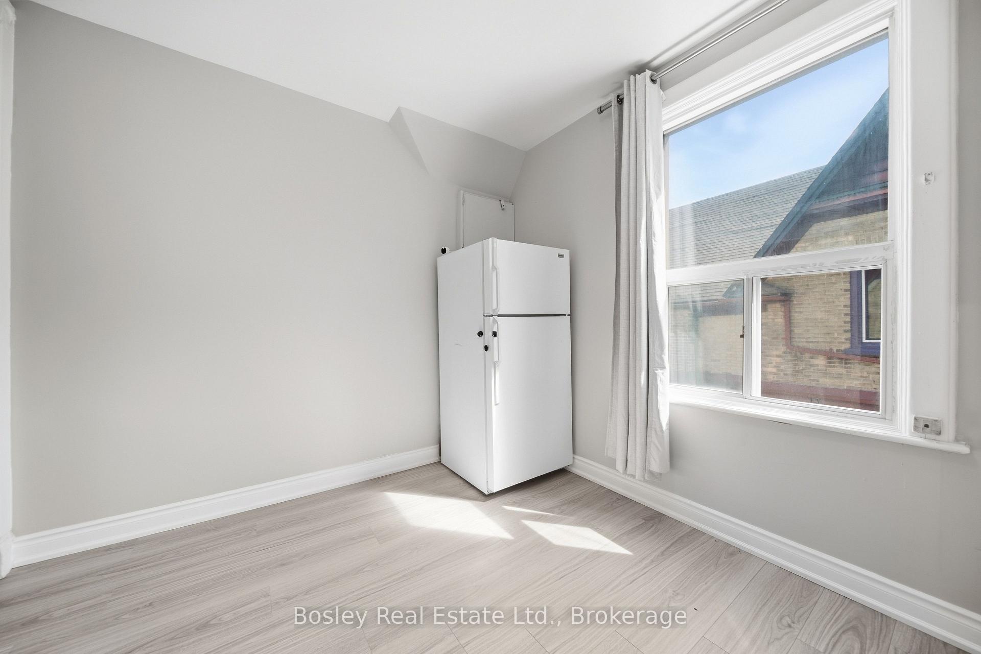 Photo 8 of Unit Unit 1, 63 St George Street, Kitchener, Cedar Hill — HOMEH