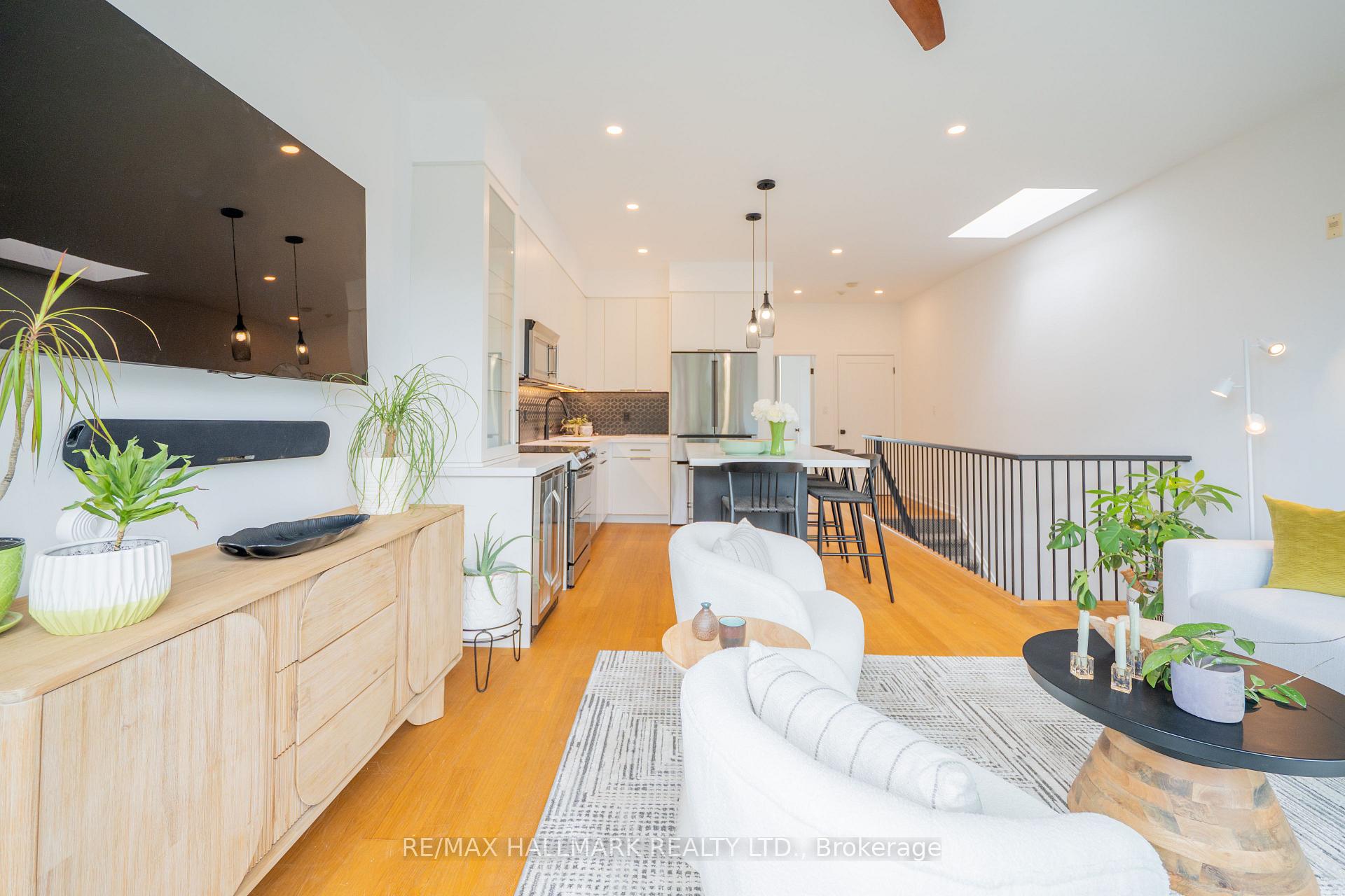 Photo 8 of Unit 3, 34 Boston Avenue, Toronto, South Riverdale — HOMEH