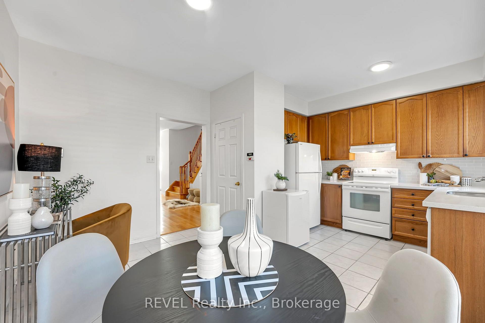 Photo 10 of 57 Gowland Road, Markham, Cornell — HOMEH