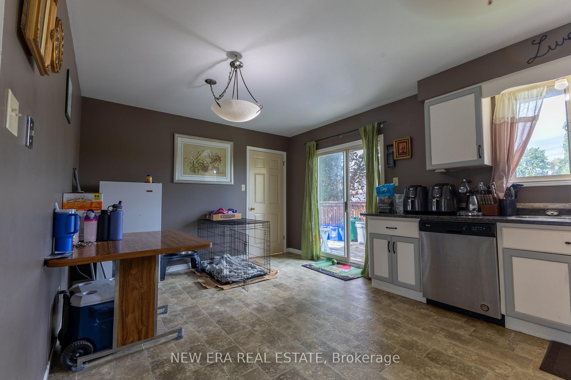 Photo 21 of 120 Union Street S, Cambridge, Preston South — HOMEH