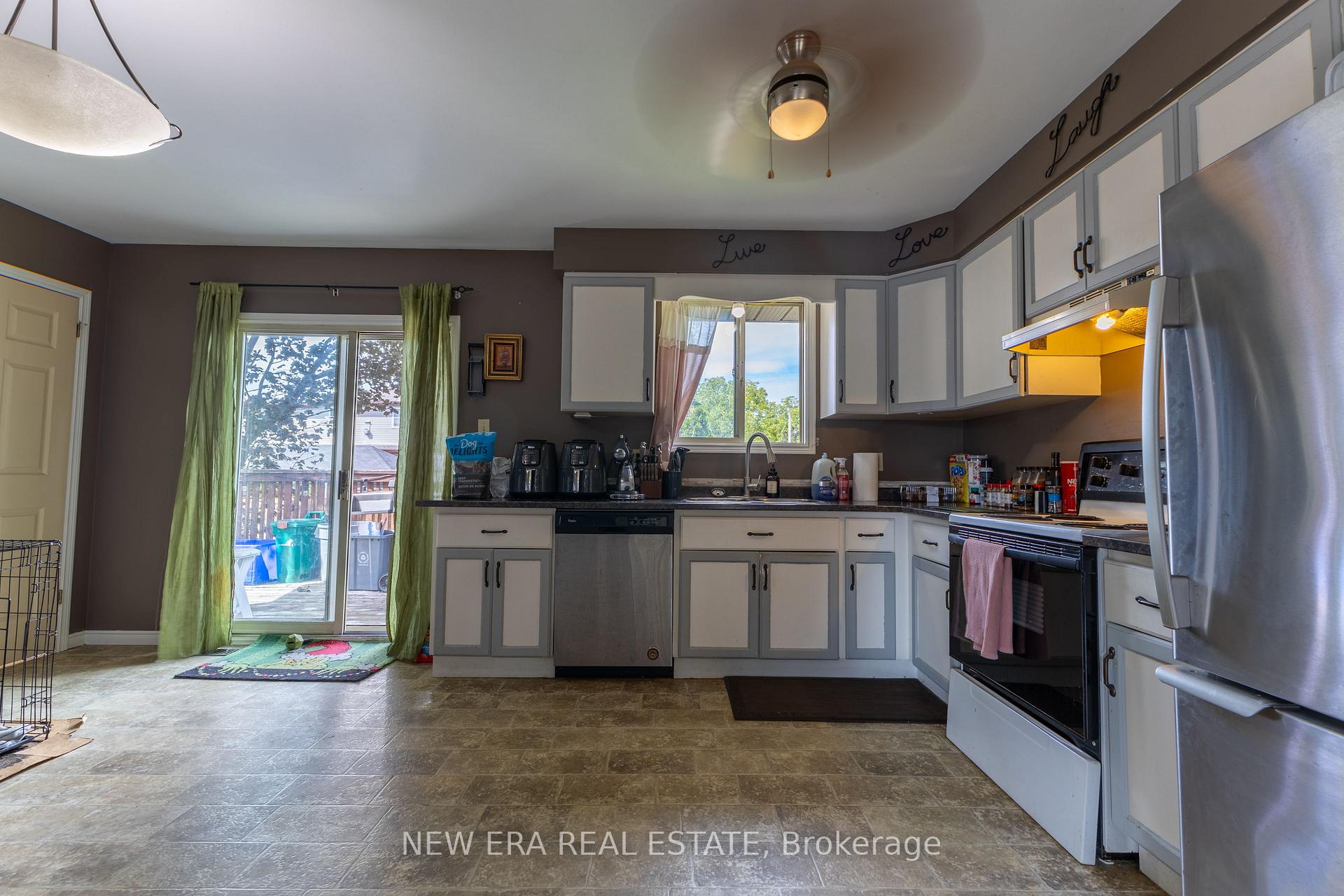 Photo 22 of 120 Union Street S, Cambridge, Preston South — HOMEH
