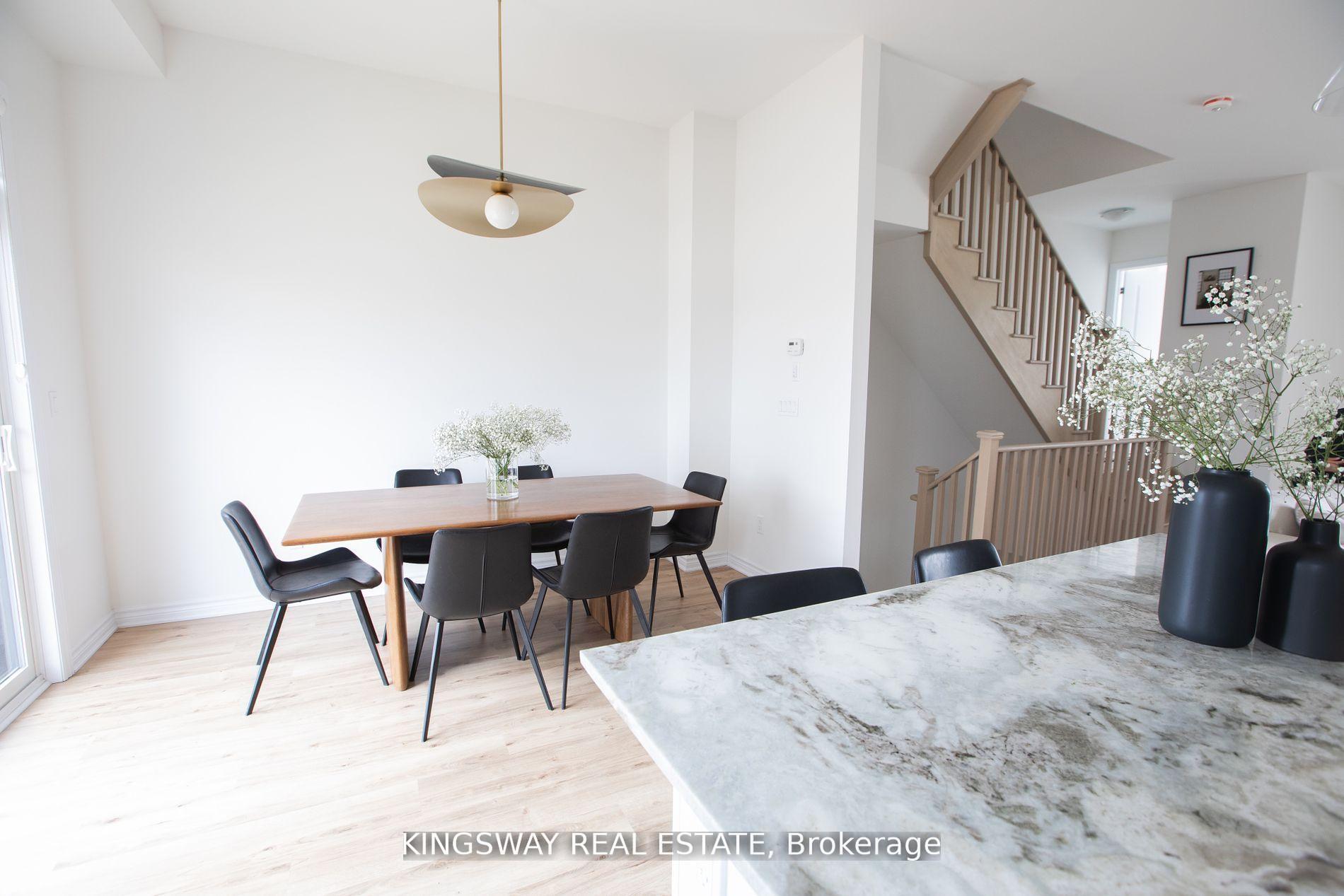 Photo 6 of 27 Paradox Street, Vaughan, Elder Mills — HOMEH