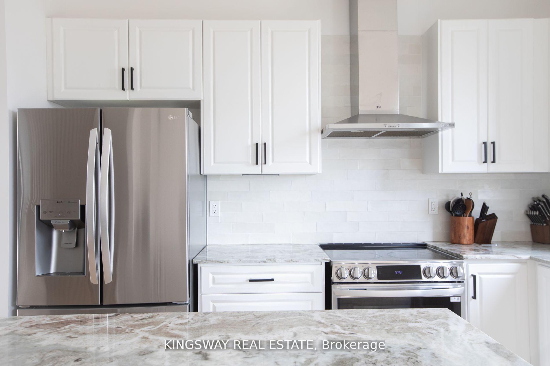 Photo 11 of 27 Paradox Street, Vaughan, Elder Mills — HOMEH