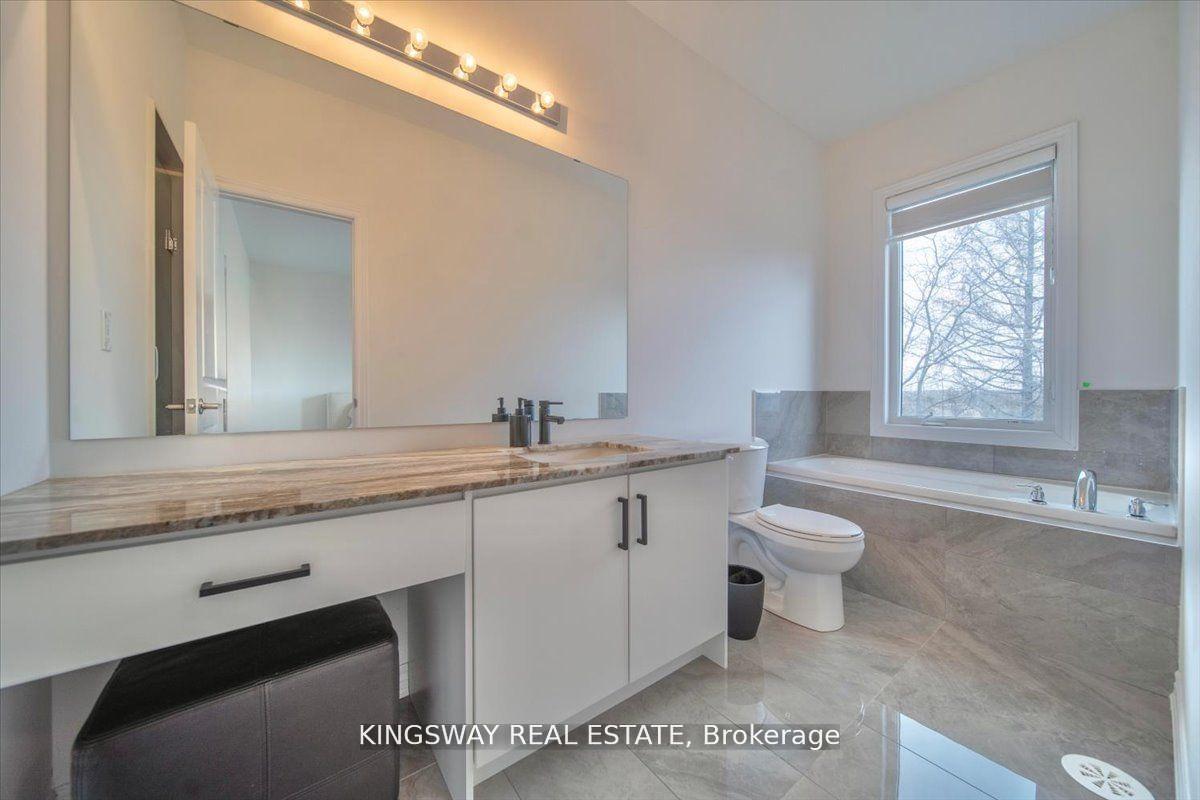 Photo 16 of 27 Paradox Street, Vaughan, Elder Mills — HOMEH