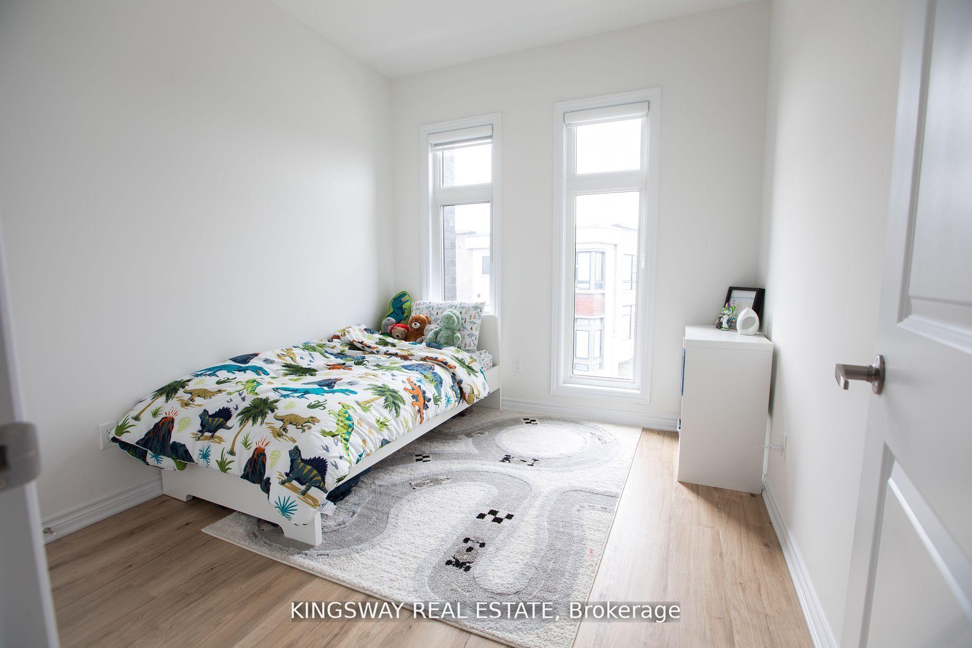Photo 19 of 27 Paradox Street, Vaughan, Elder Mills — HOMEH